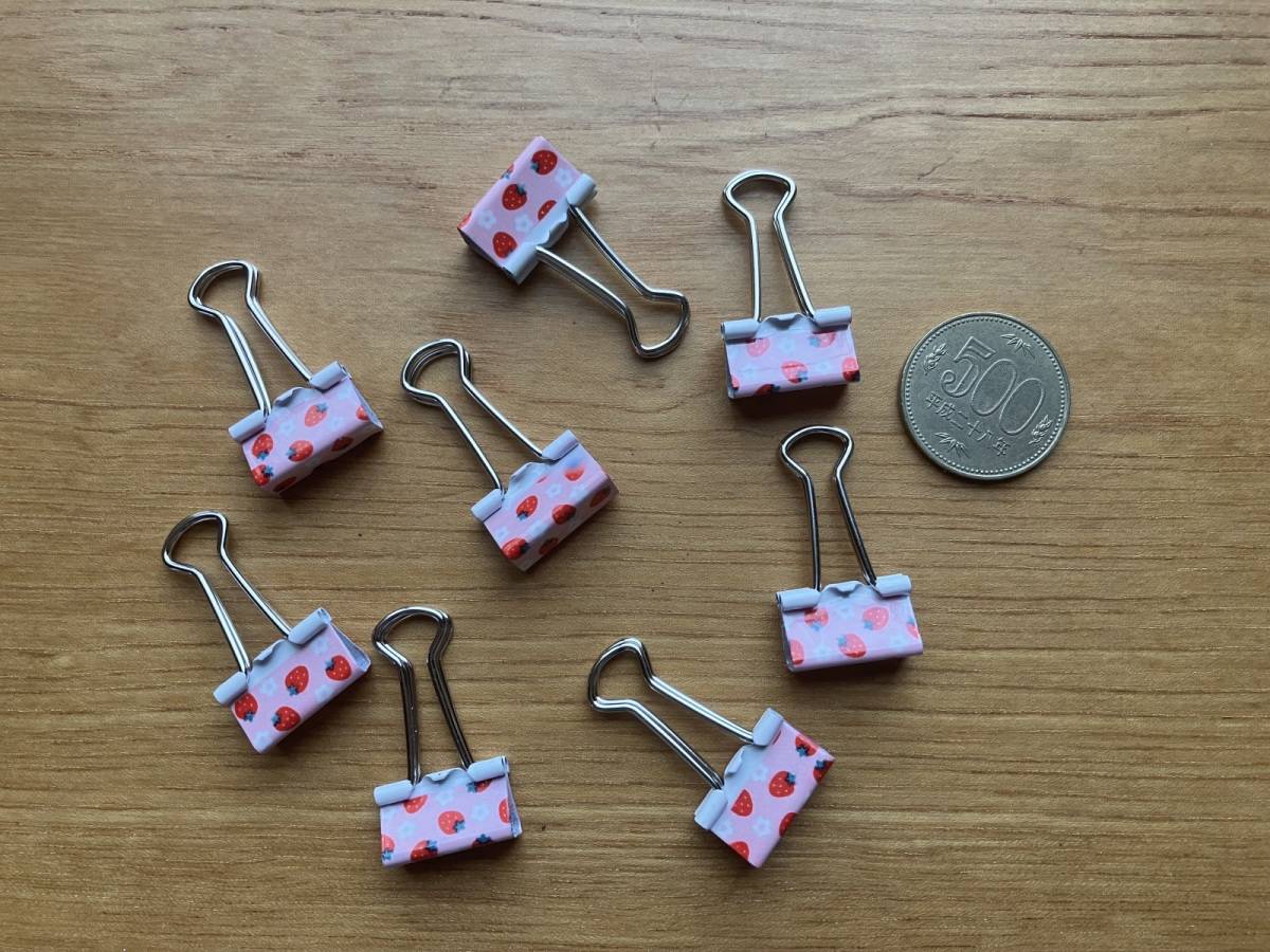 セリアのダブルクリップ 8P いちご