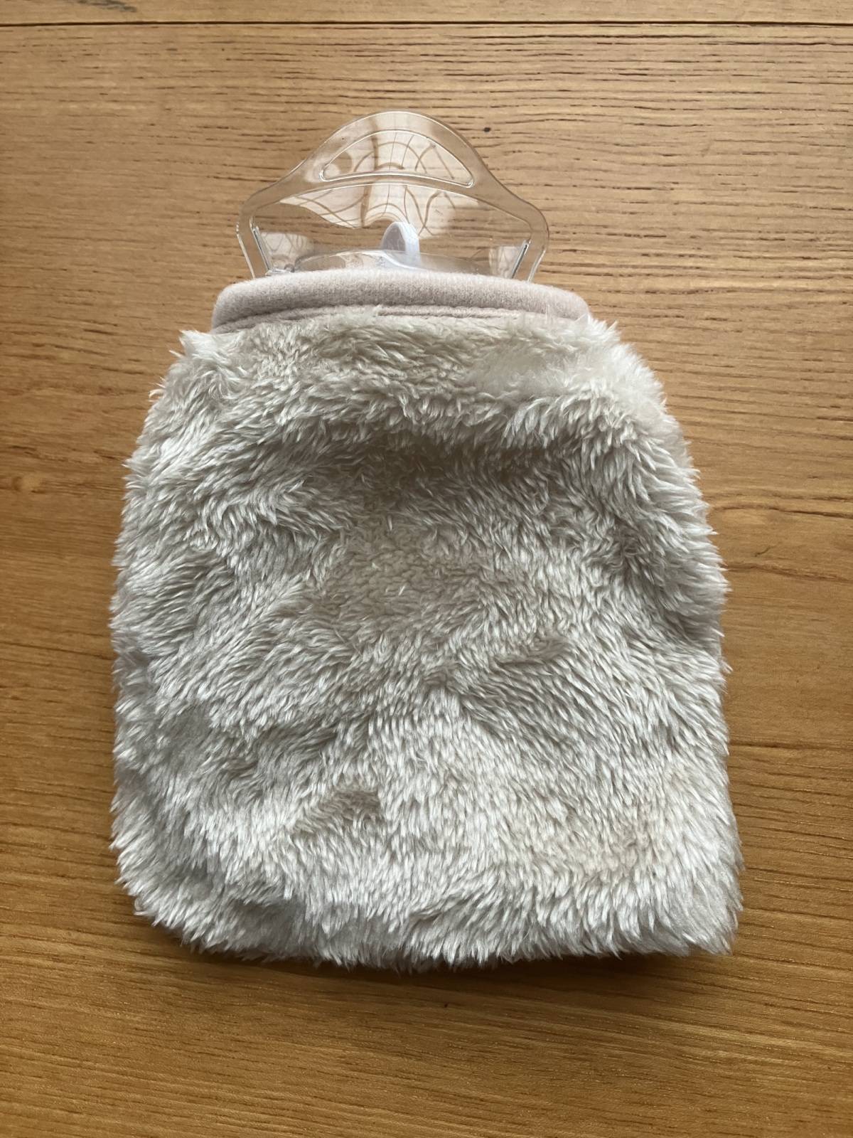 セリアのソフト湯たんぽカバー グレー・ベージュ