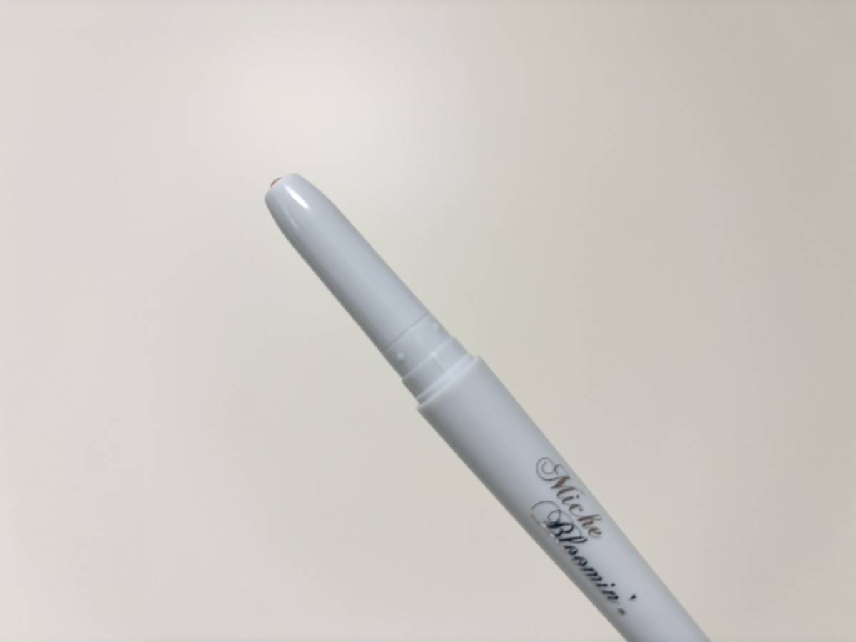 ミッシュブルーミン 涙袋ダズリングデュオアイスティック