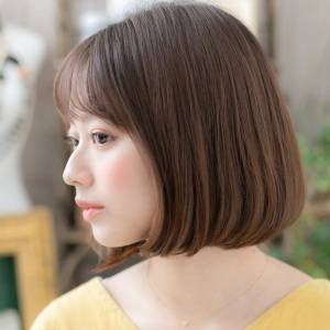  まとまり感前下がりボブ 