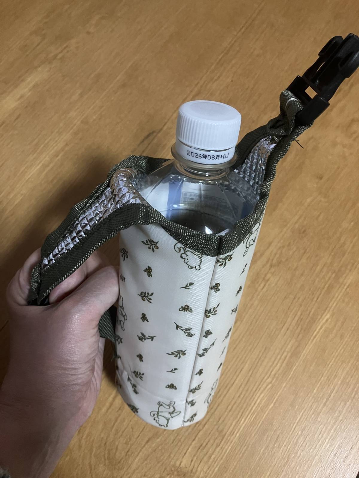 セリアの2wayペットボトルカバー500ml