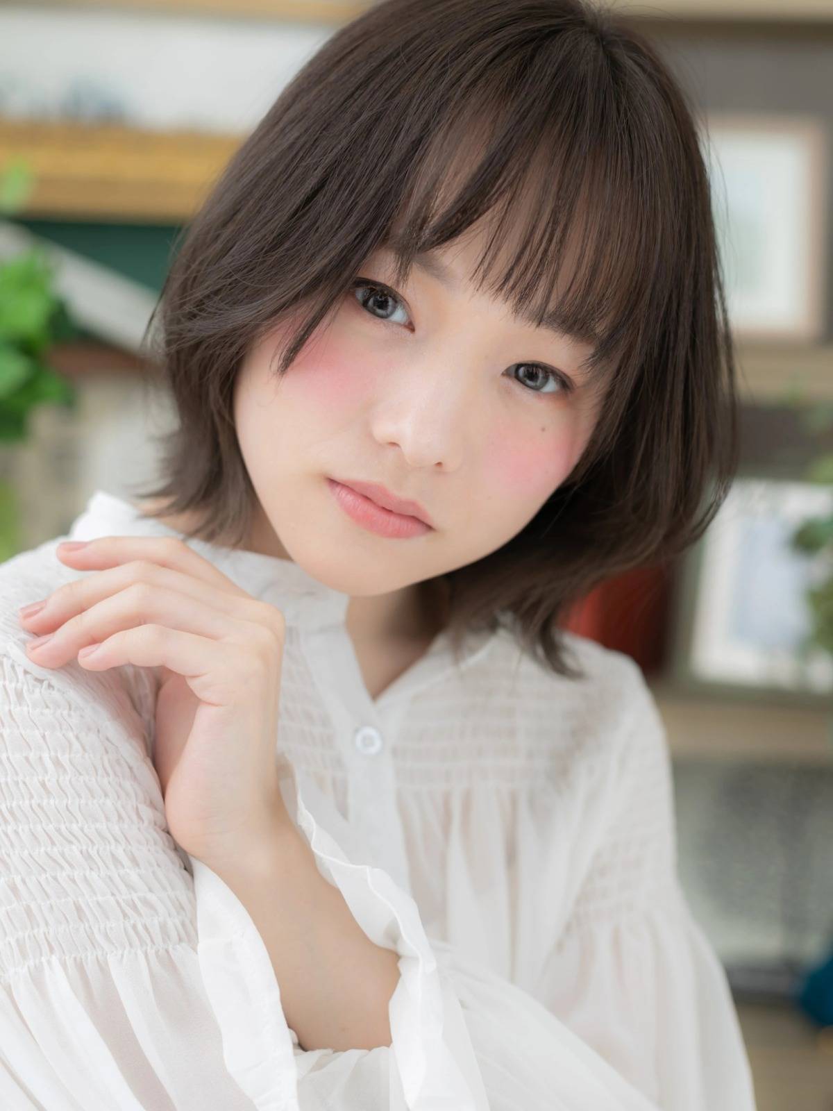 ウルフベースのくびれボブ