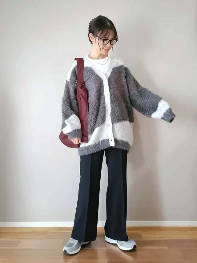 カラーブロックカーディガンを主役に♪