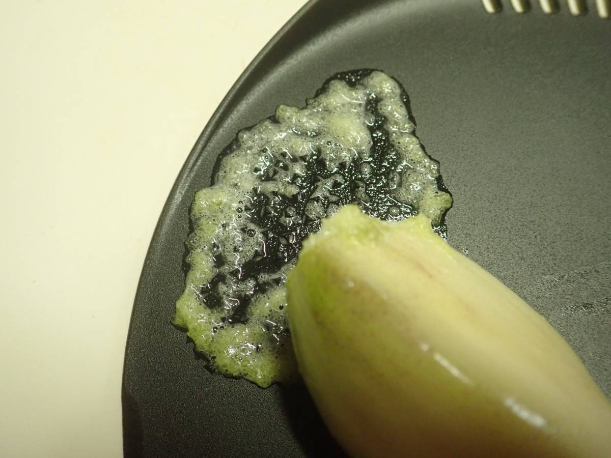 ダイソーの水切りできるD型まな板