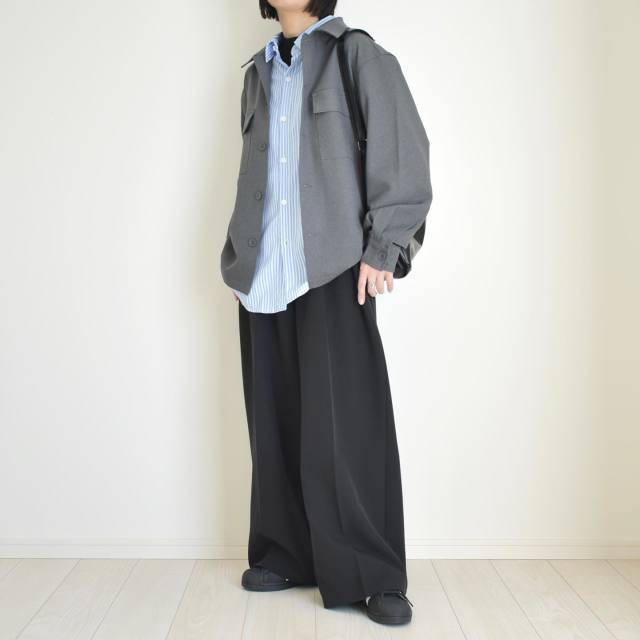 シャツの重ね着が◎