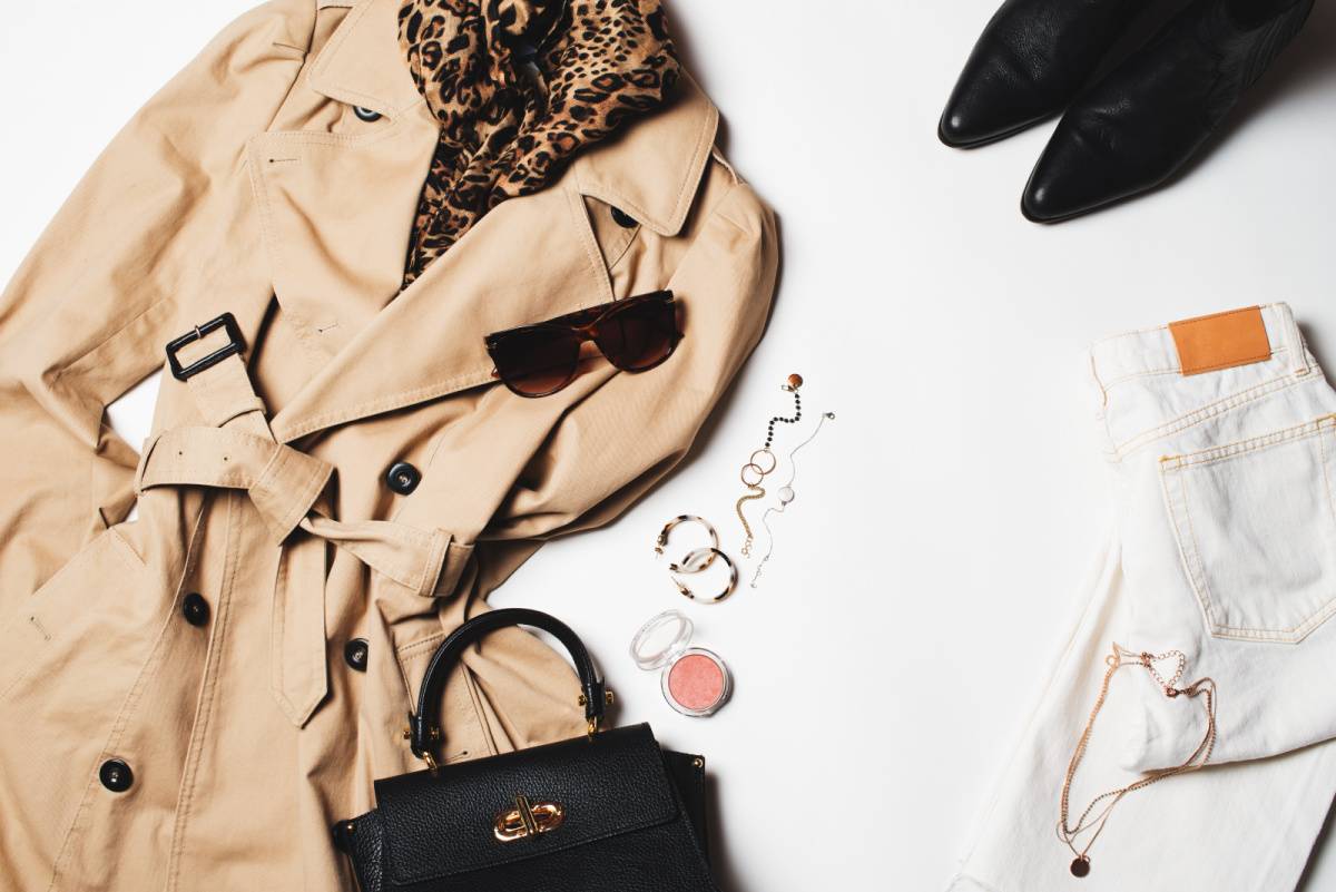 顔タイプクールに似合う洋服