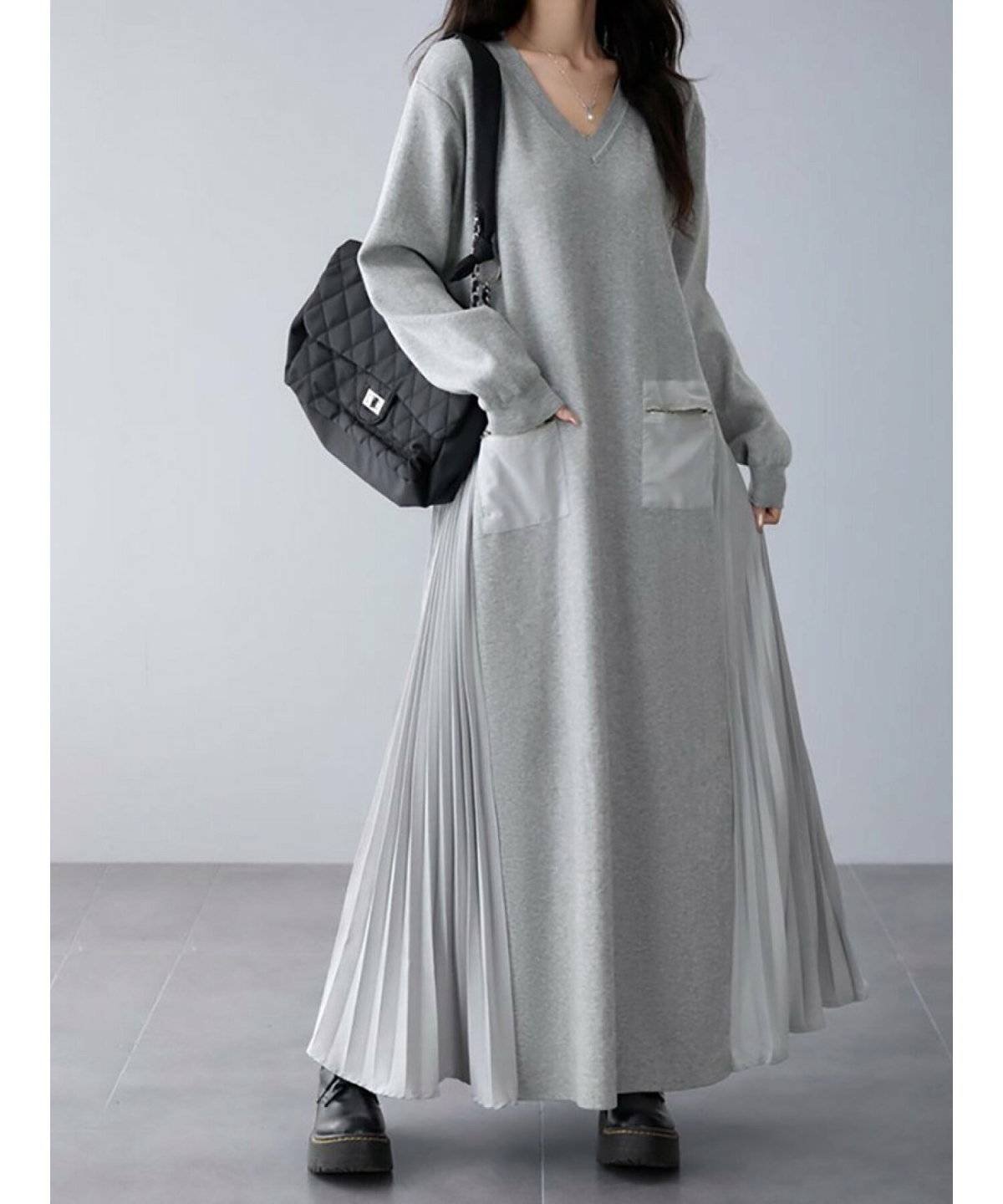 ワンピースを着た女性