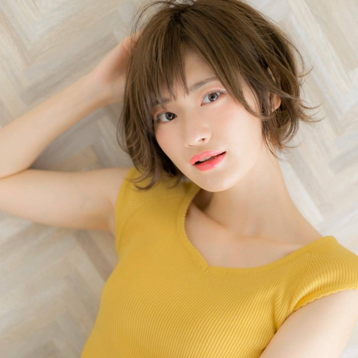 カジュアルな外ハネショート