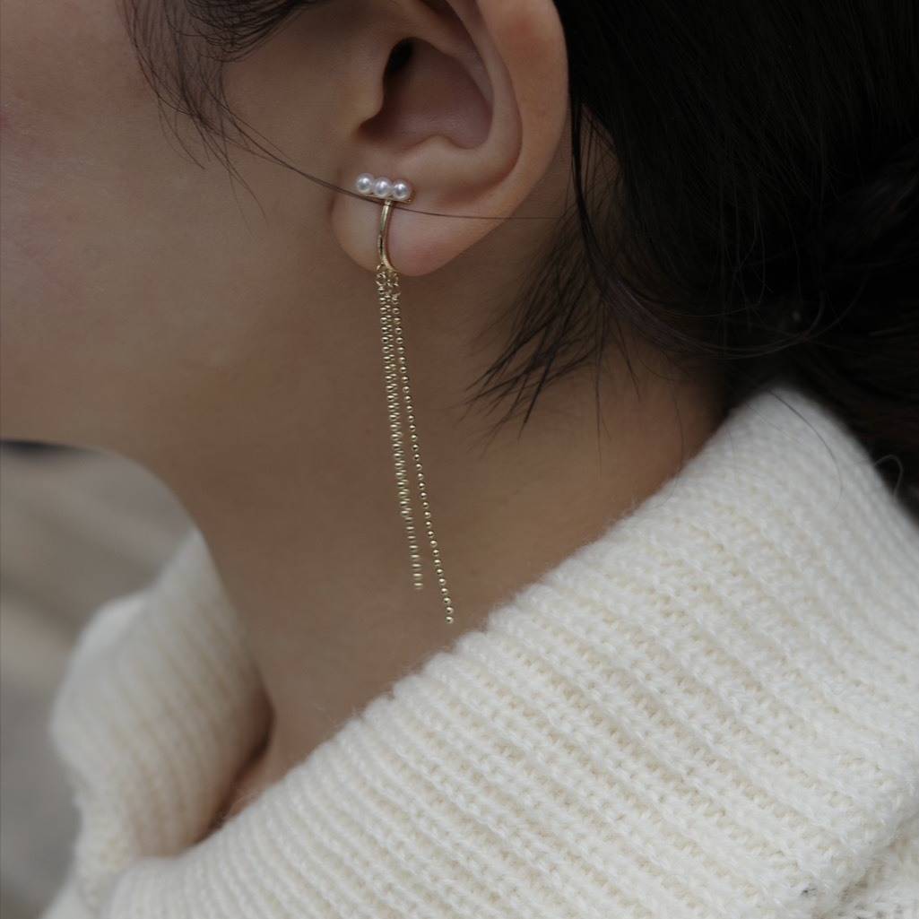 耳元にスパイスをひとさじ。揺れるたびに表情が変わる「チェーンイヤリング」