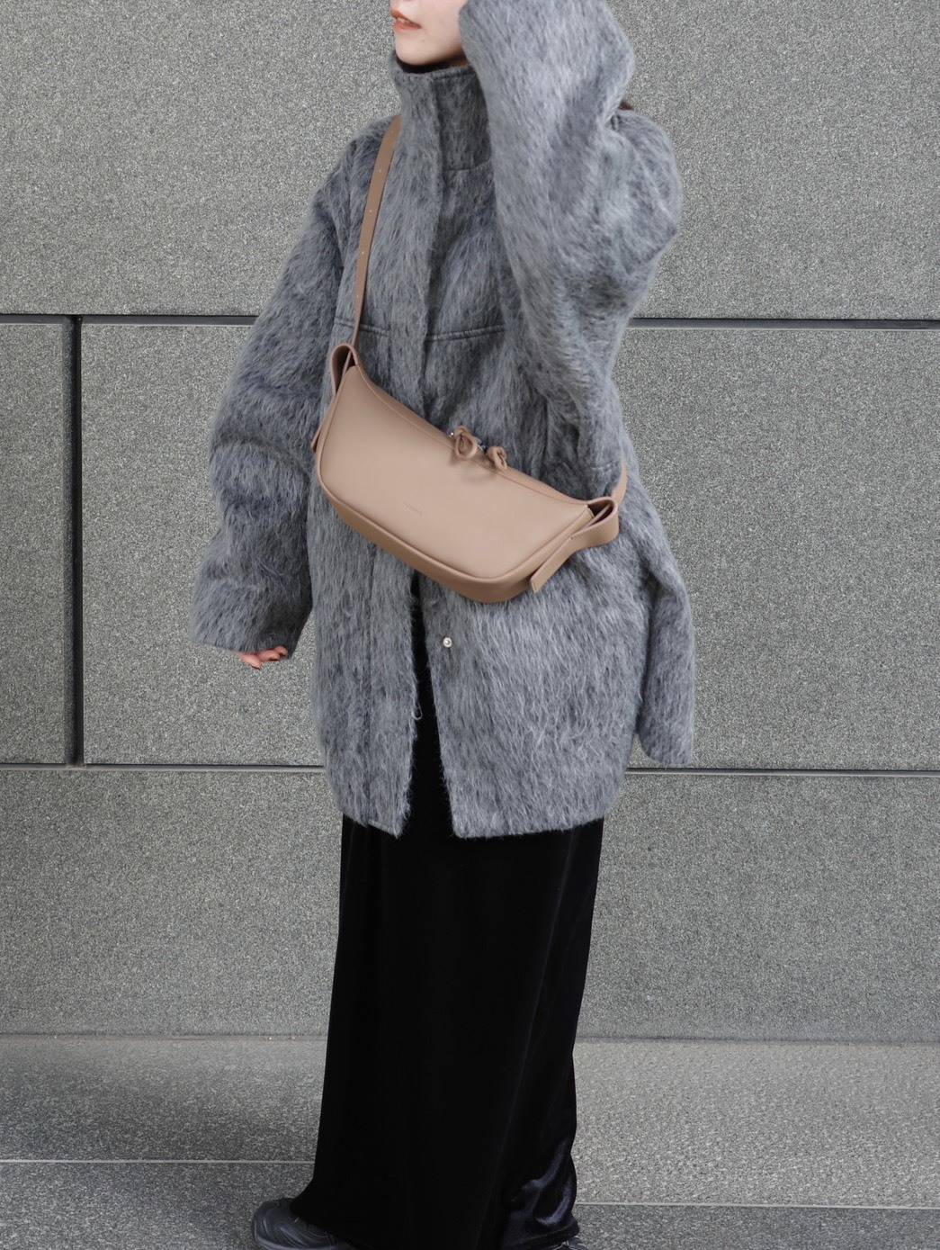 hellamのシャギーアウター