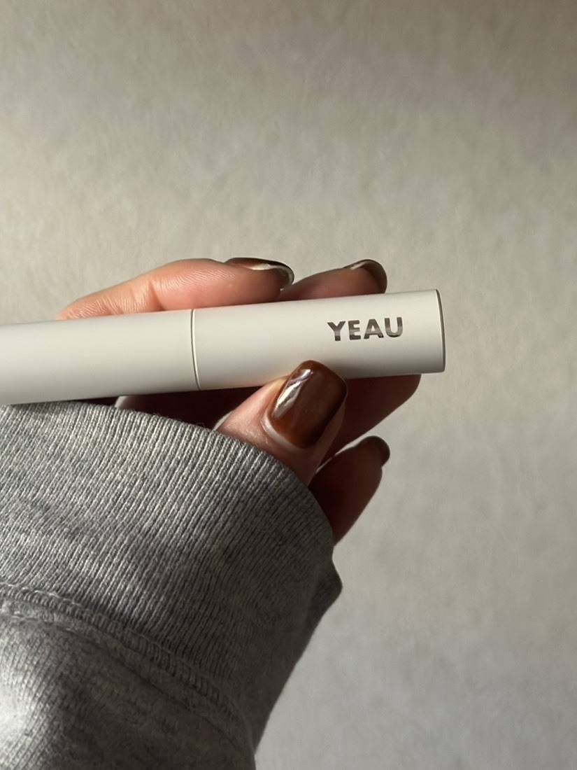 YEAUのシアーシェーディングスティック