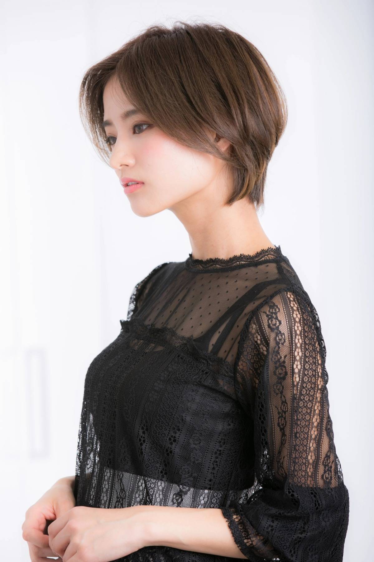 襟足長めの大人ショート