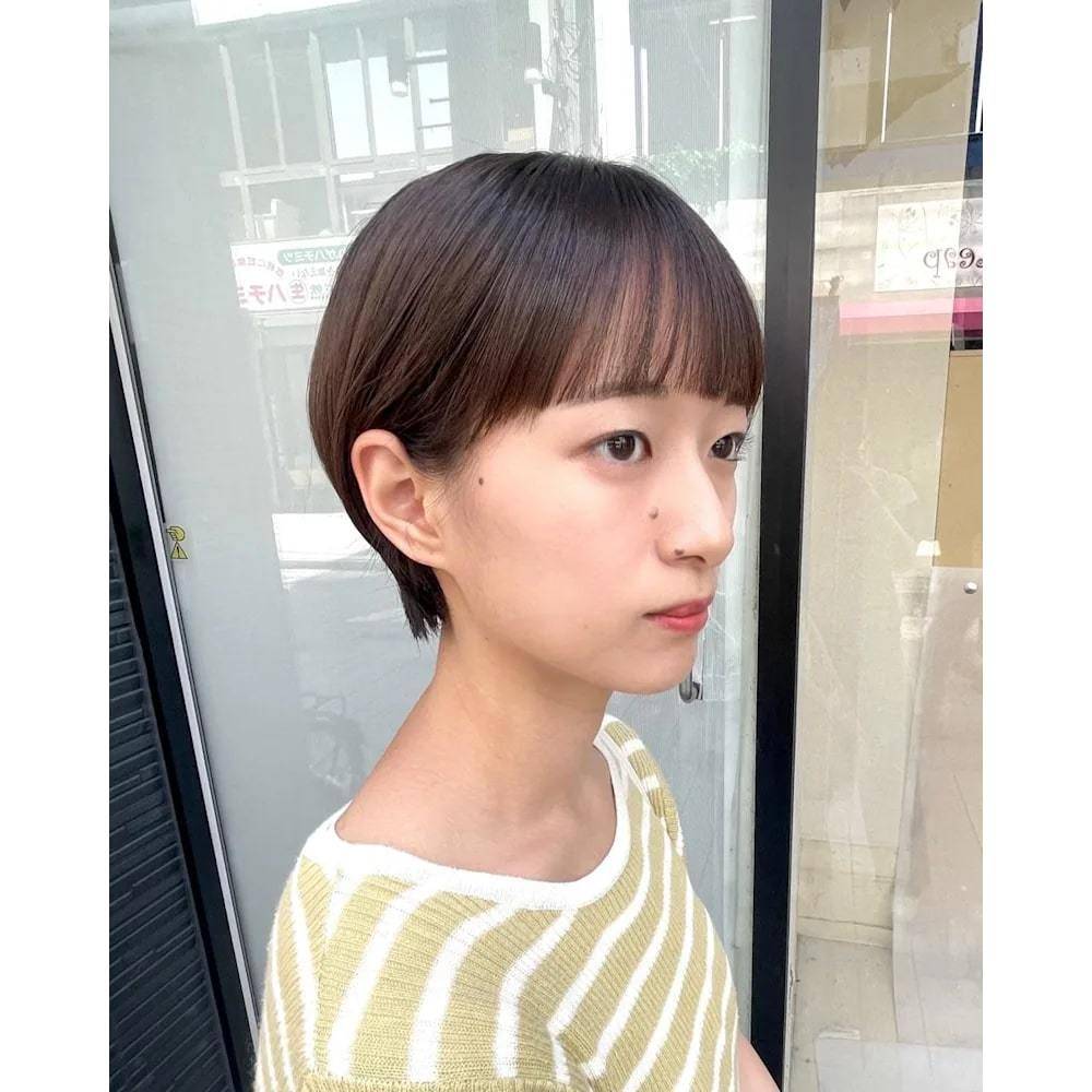 前髪ありのひし形ショート