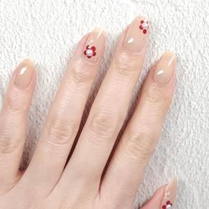 レトロなのが超今っぽい。不器用さんのための「和花ネイル」のやり方