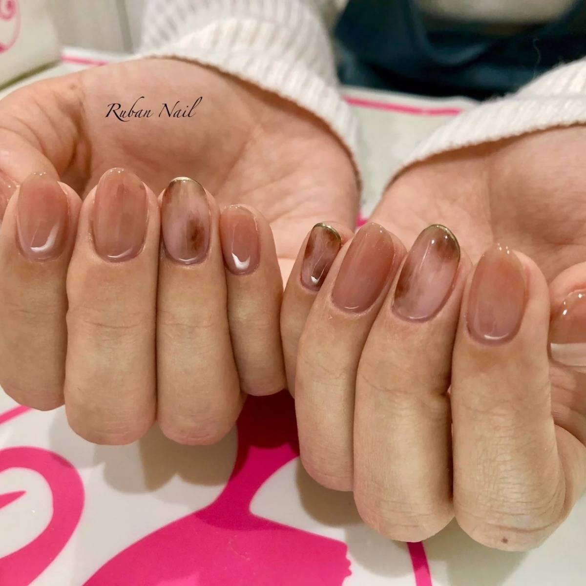 ヌーディーベージュネイル