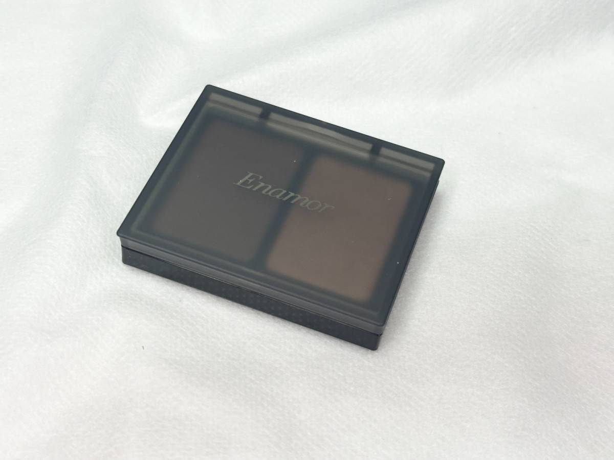 Enamor バイカラーアイズとは