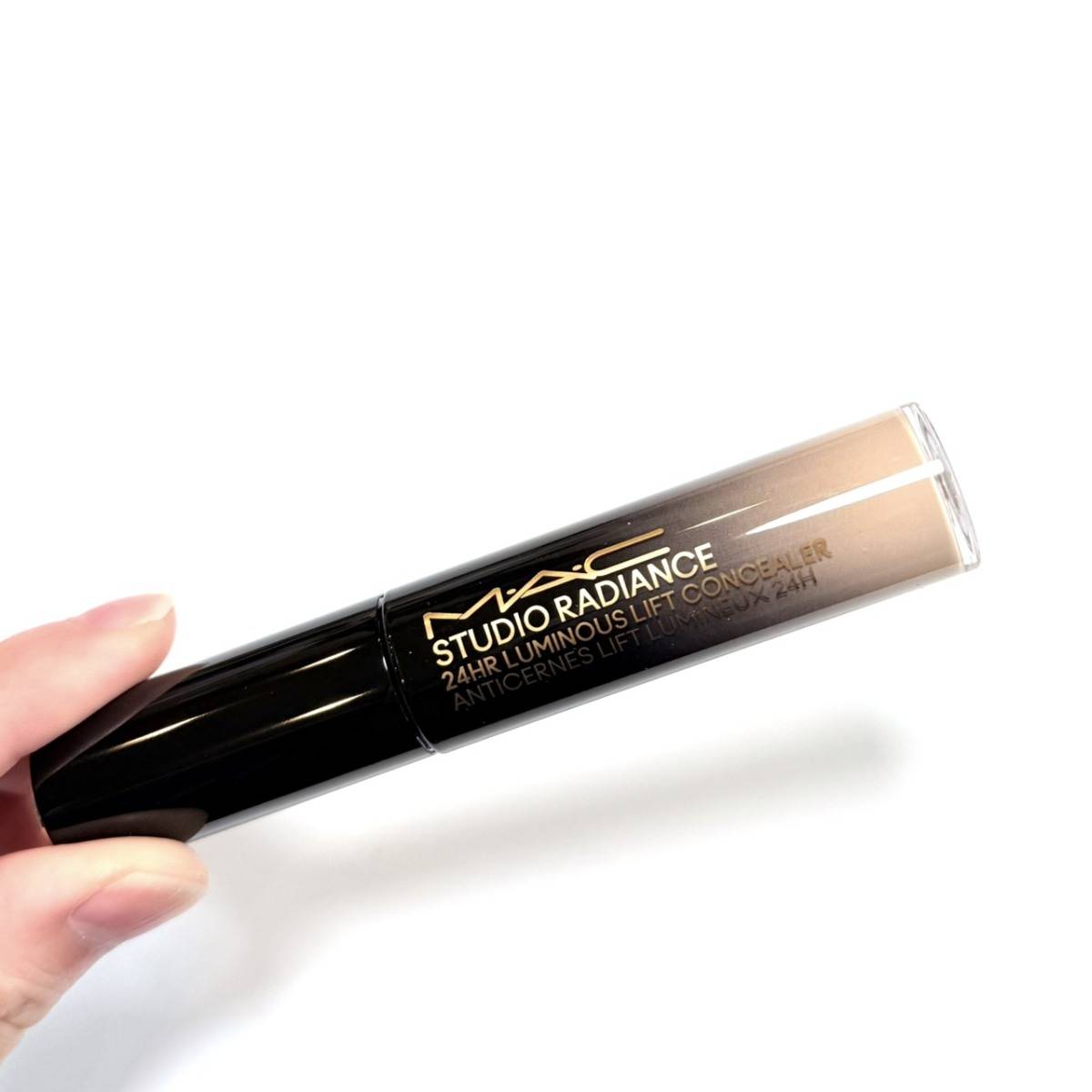 M・A・C スタジオ ラディアンス 24 ルミナス コンシーラー