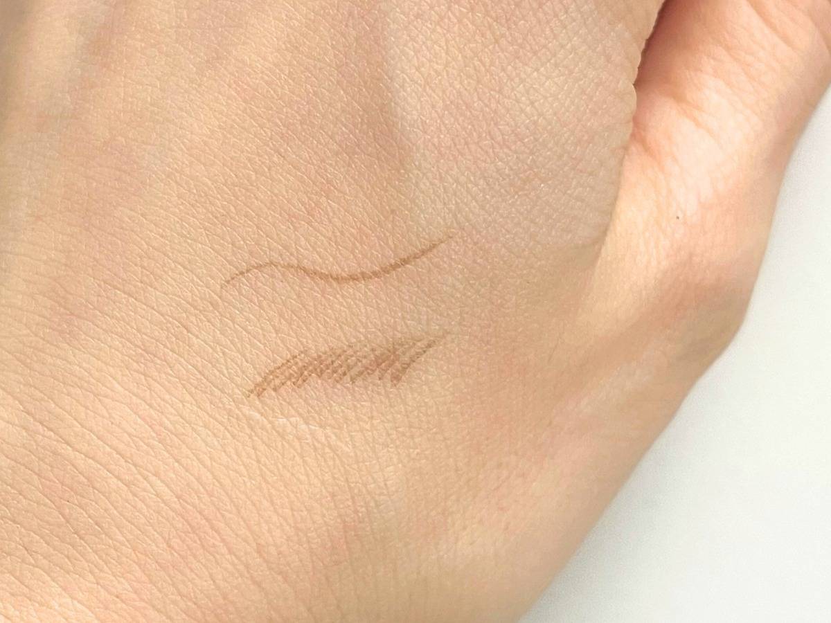 KATE アイブロウペンシルスーパースリム0.8 BR-3の色味