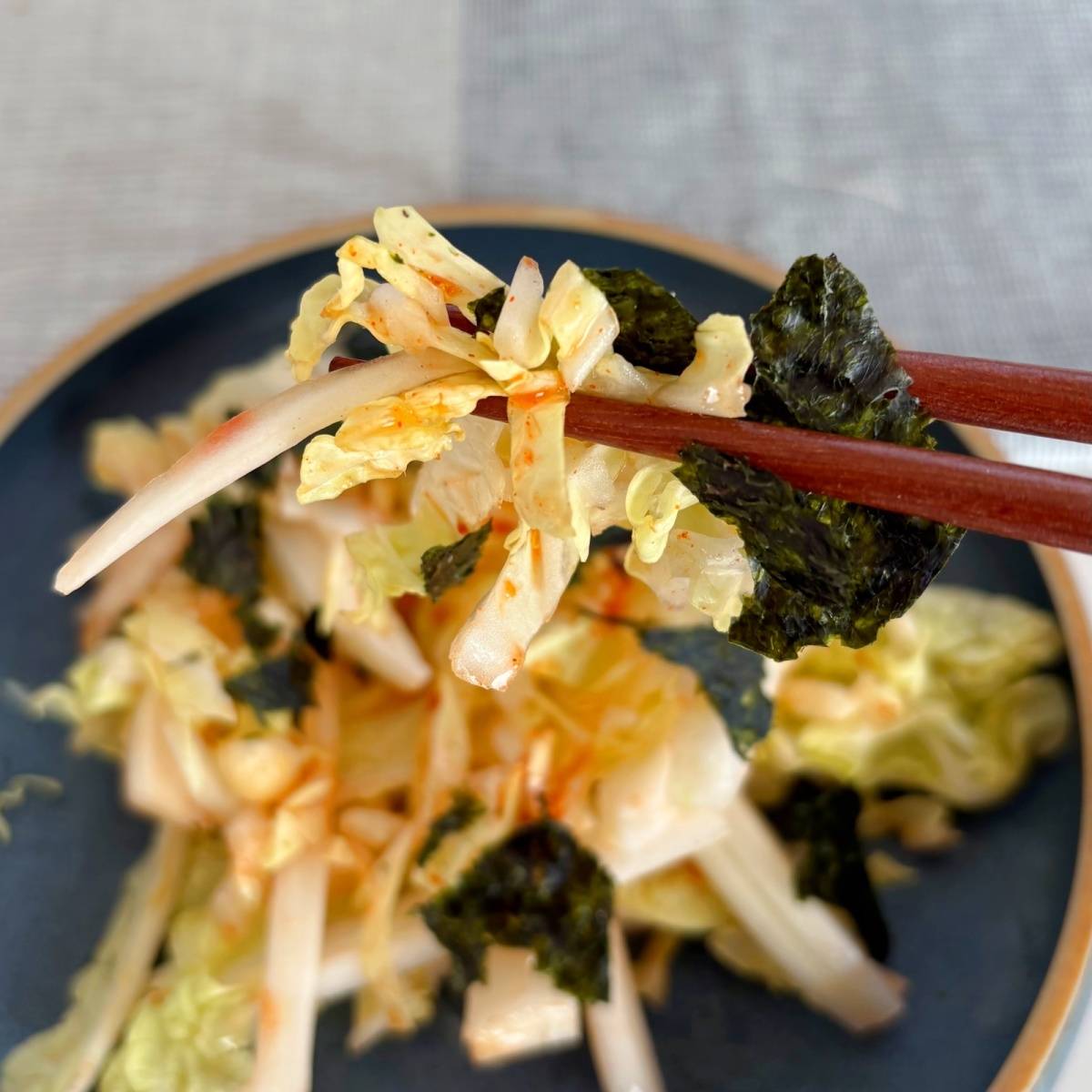 JAグループ公式の「使いきりレシピ☆白菜の芯とツナの和え物☆キムチ風味」のレシピ