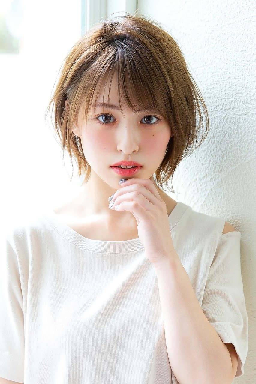 軽やかレイヤーショートボブ