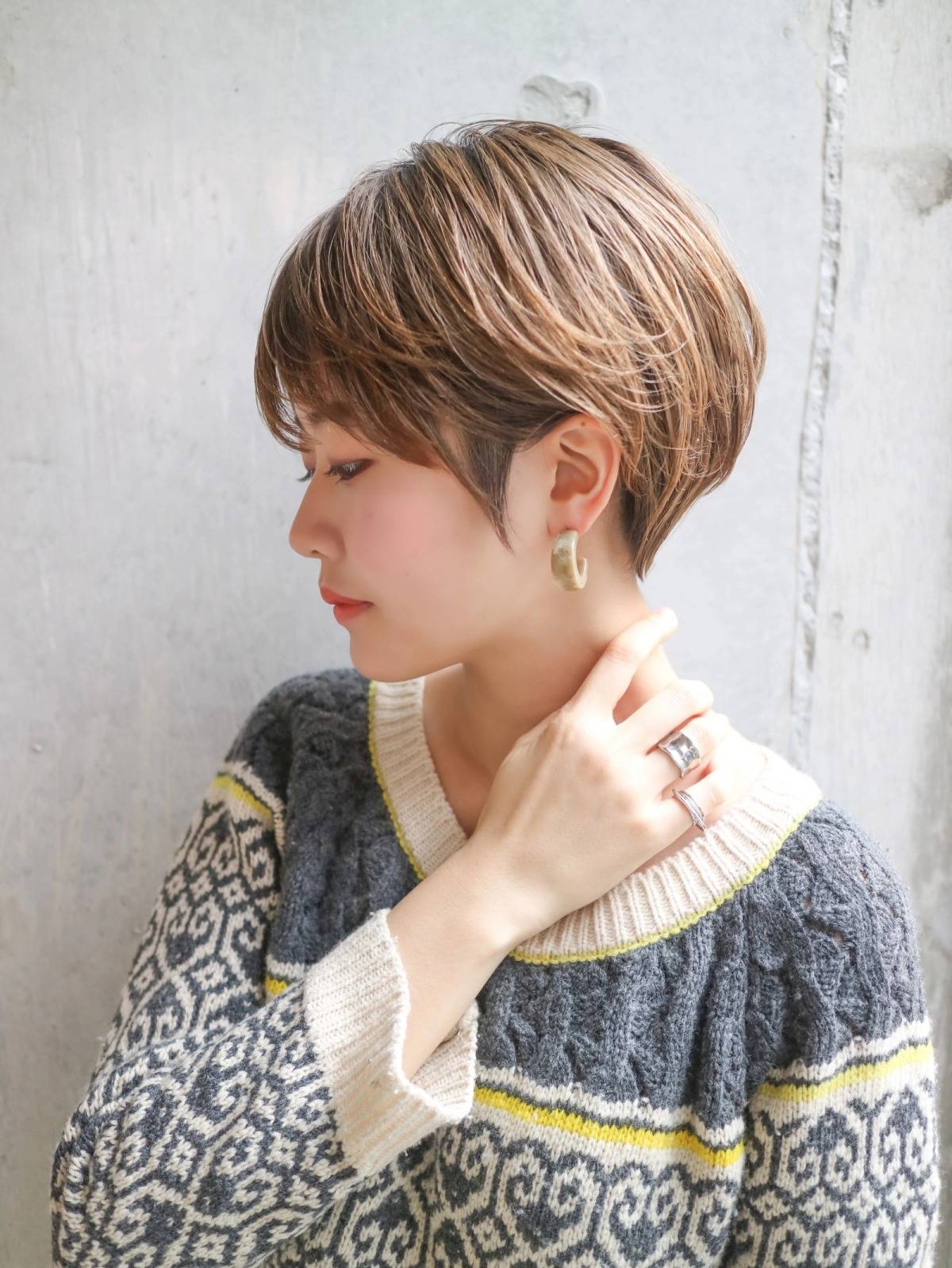 ナチュラル耳掛けショート