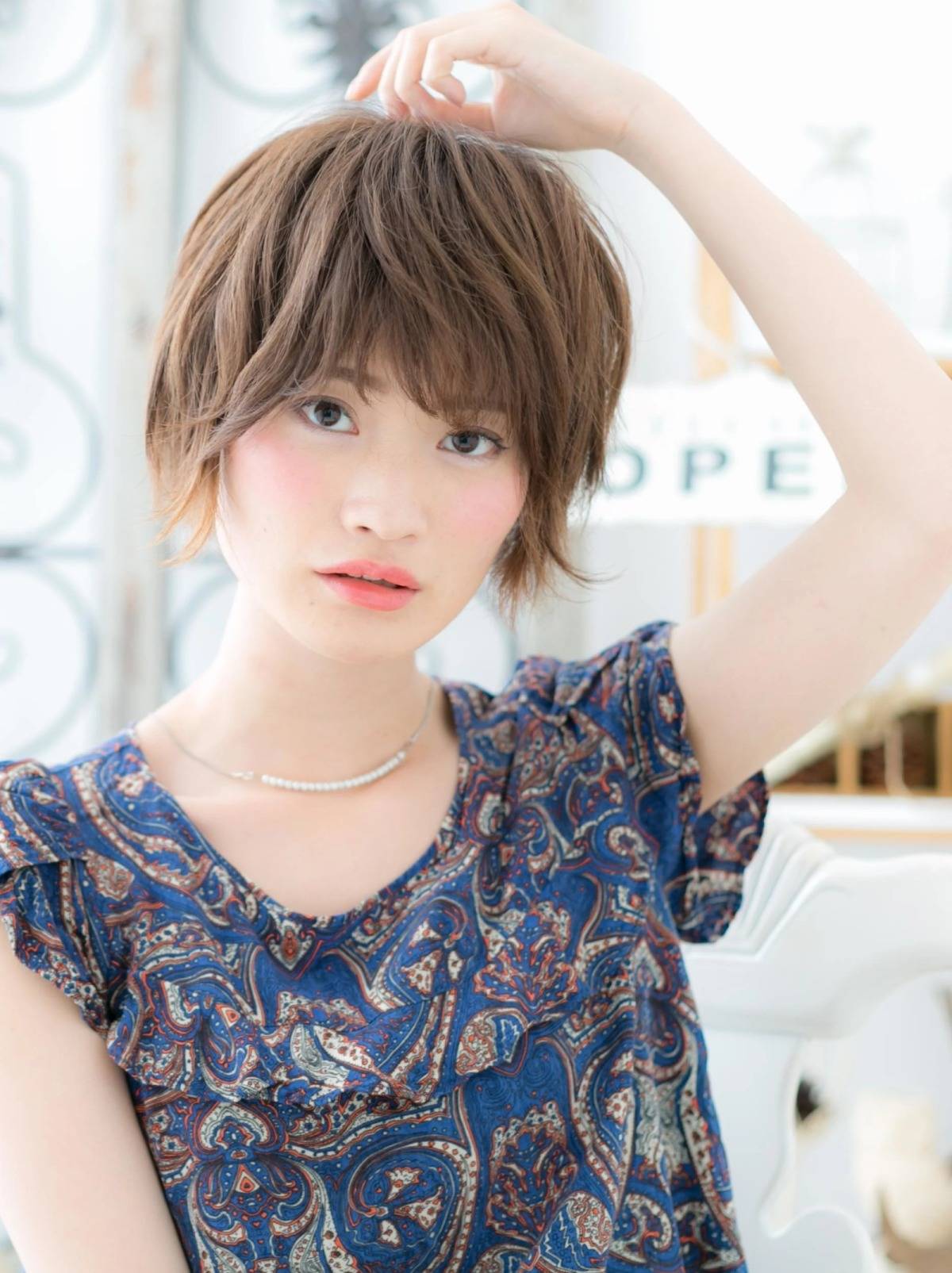 やわらか質感のラフマッシュショート