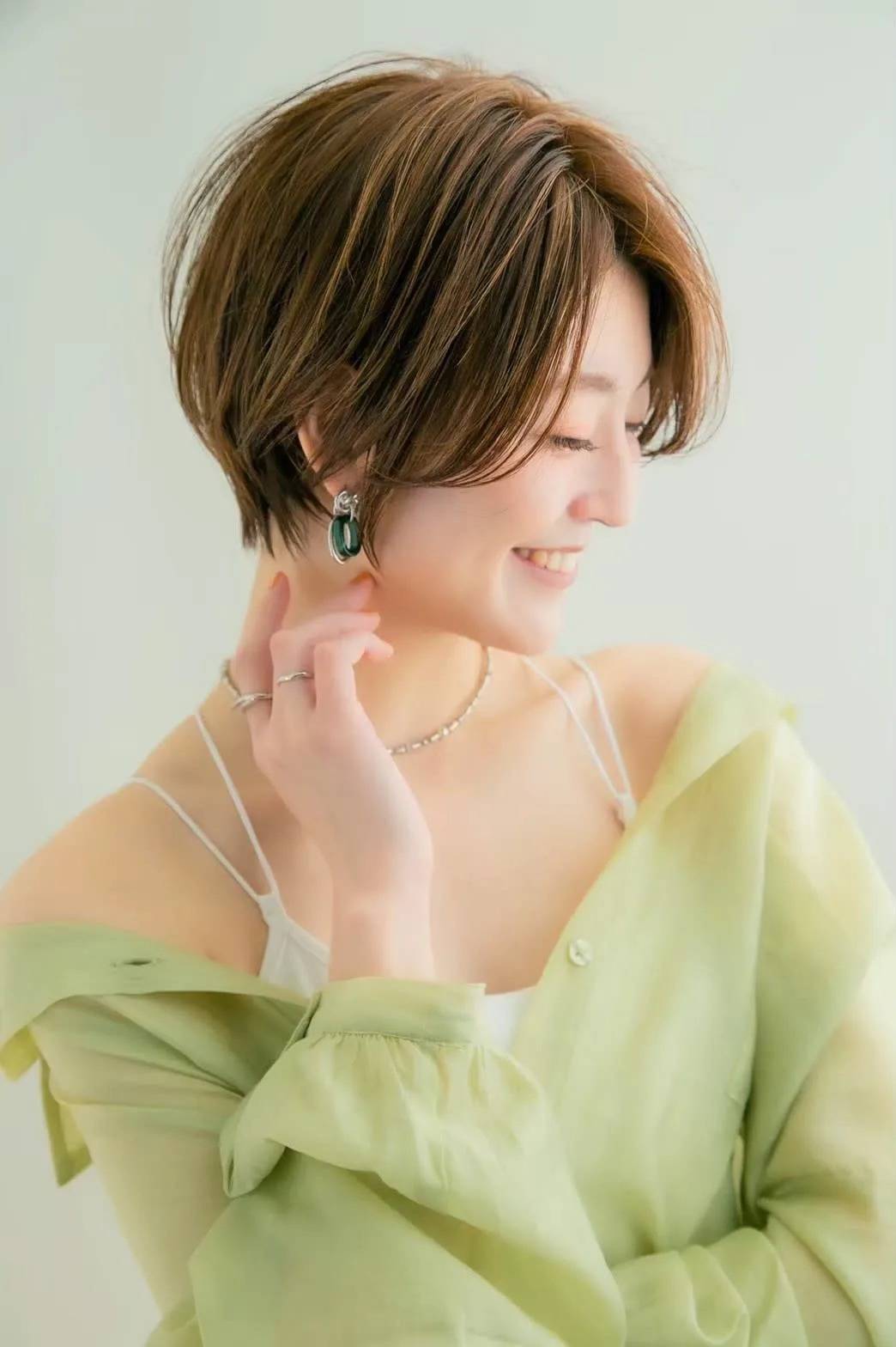 美人見えナチュラルショート