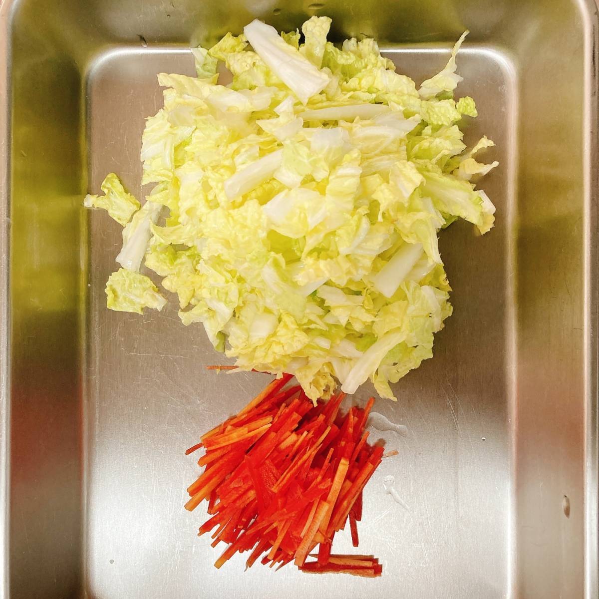 JAグループ公式の「生白菜人参キュウリカレーふりかけサラダ」のレシピ