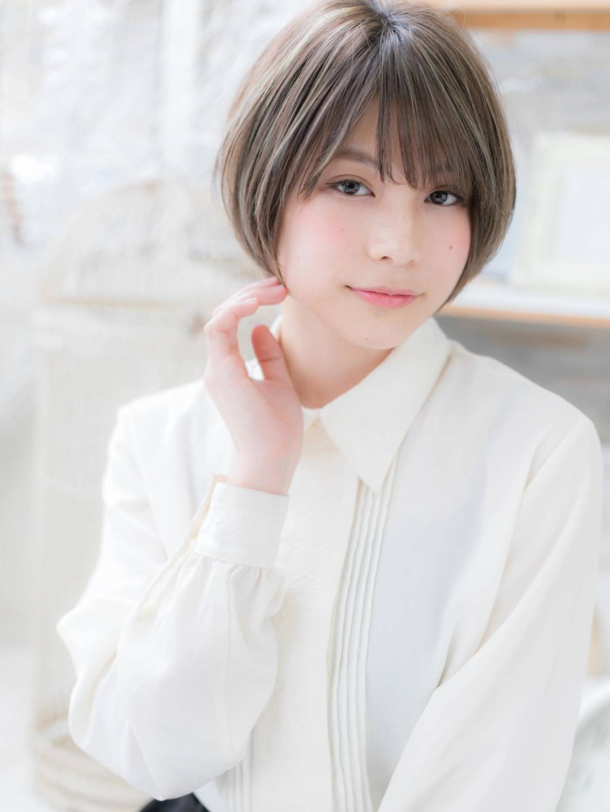 まとまり感マッシュショート