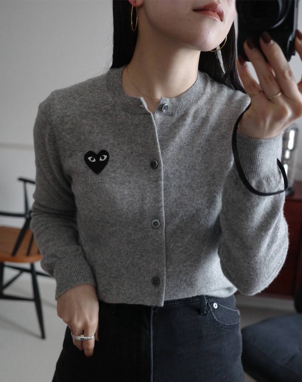 COMME des GARÇONSのグレーロゴカーディガン