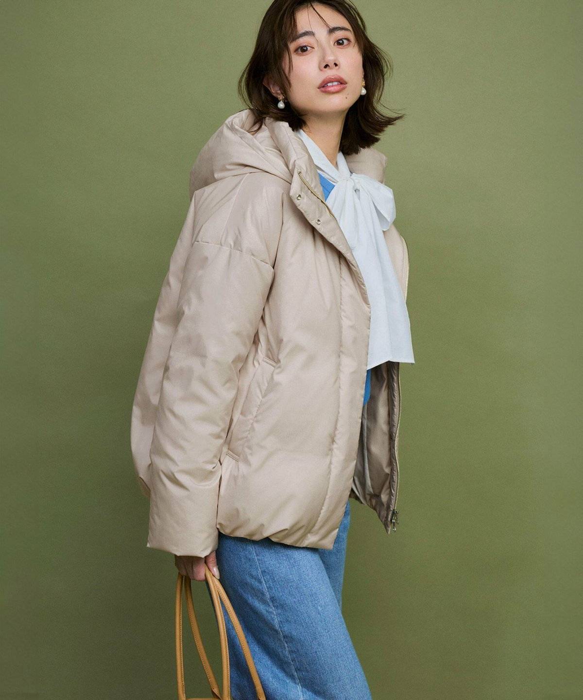 冬コーデの女性