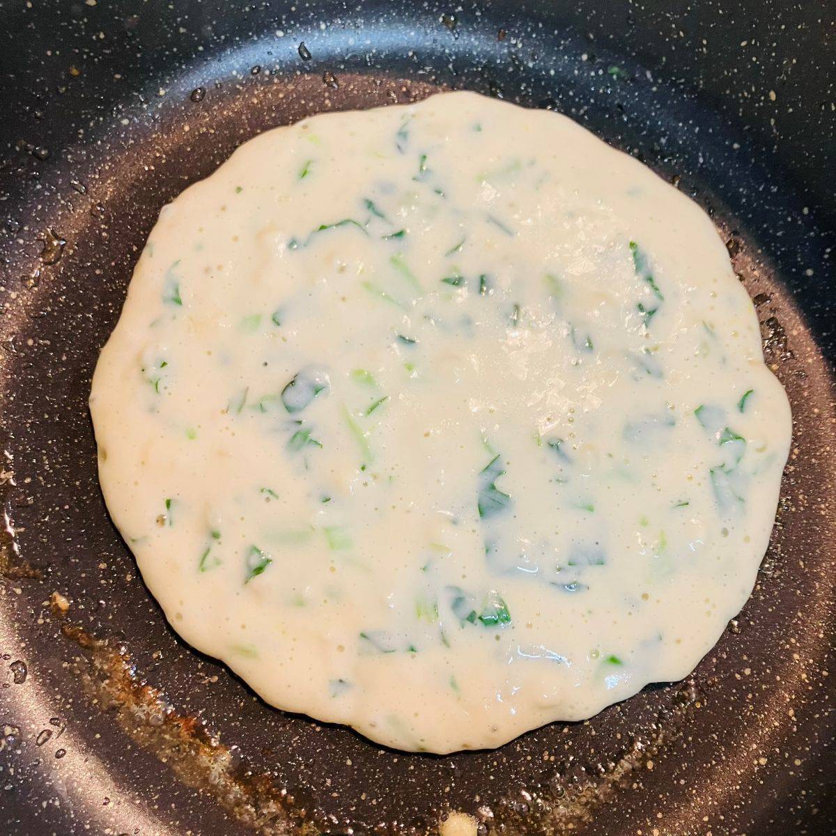 JAグループ公式の「朝ごはんにぴったり小松菜パンケーキ」のレシピ