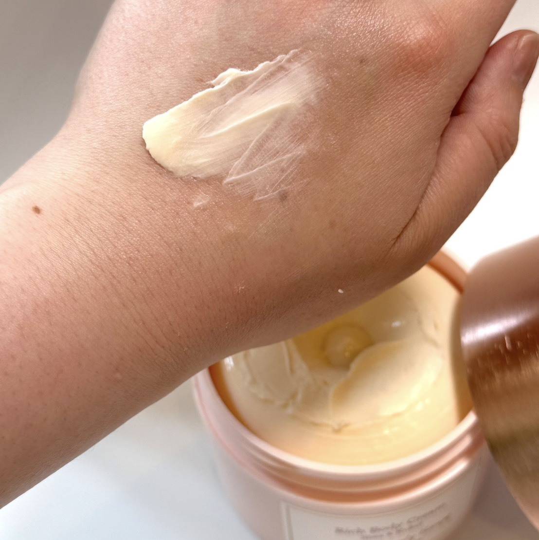 Laline シア＆ククイ リッチボディクリーム