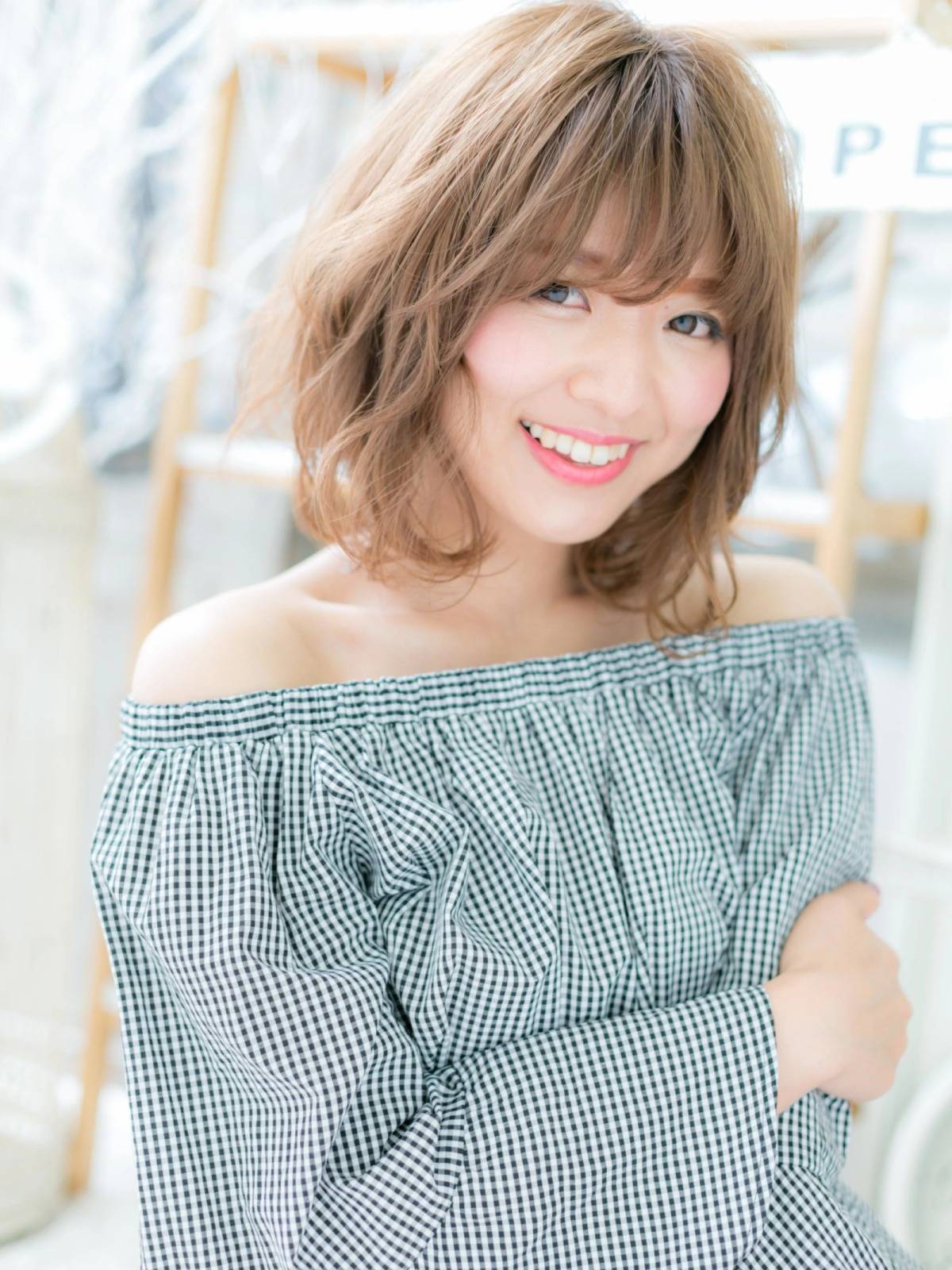 フェミニンゆるふわボブ