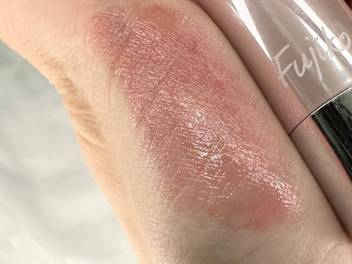 Fujiko　ノールックリップ　01キュンなローズ　スウォッチ画像