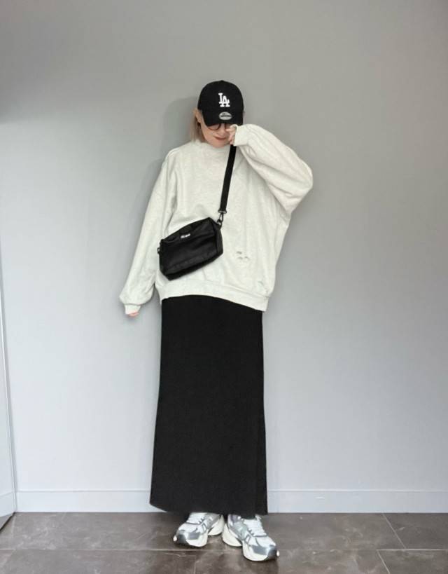 カジュアルな小物を合わせる♡