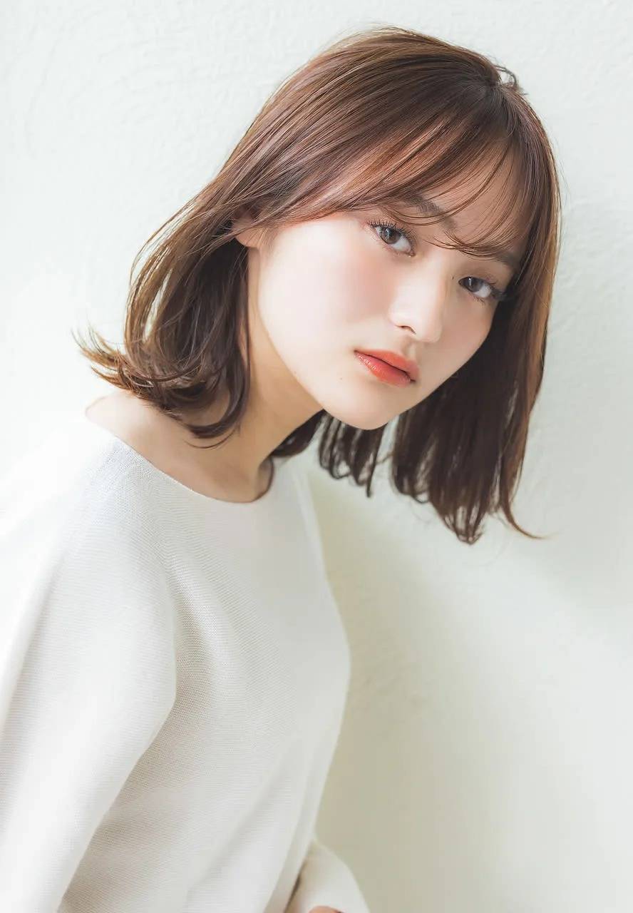 ヘルシーな切りっぱなしボブ