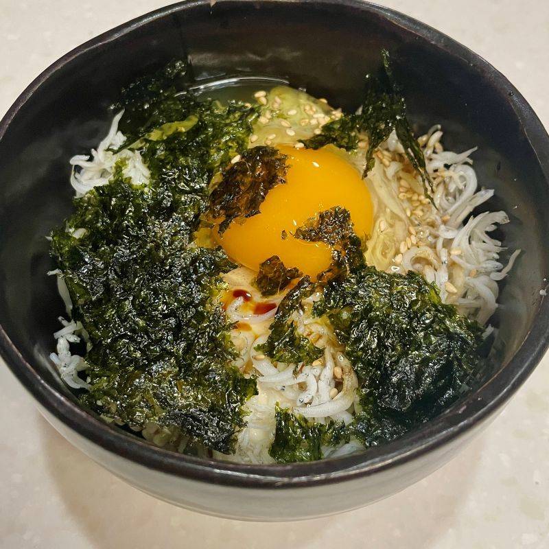 JA全農の「しらすととろろのたまごかけご飯」のレシピ