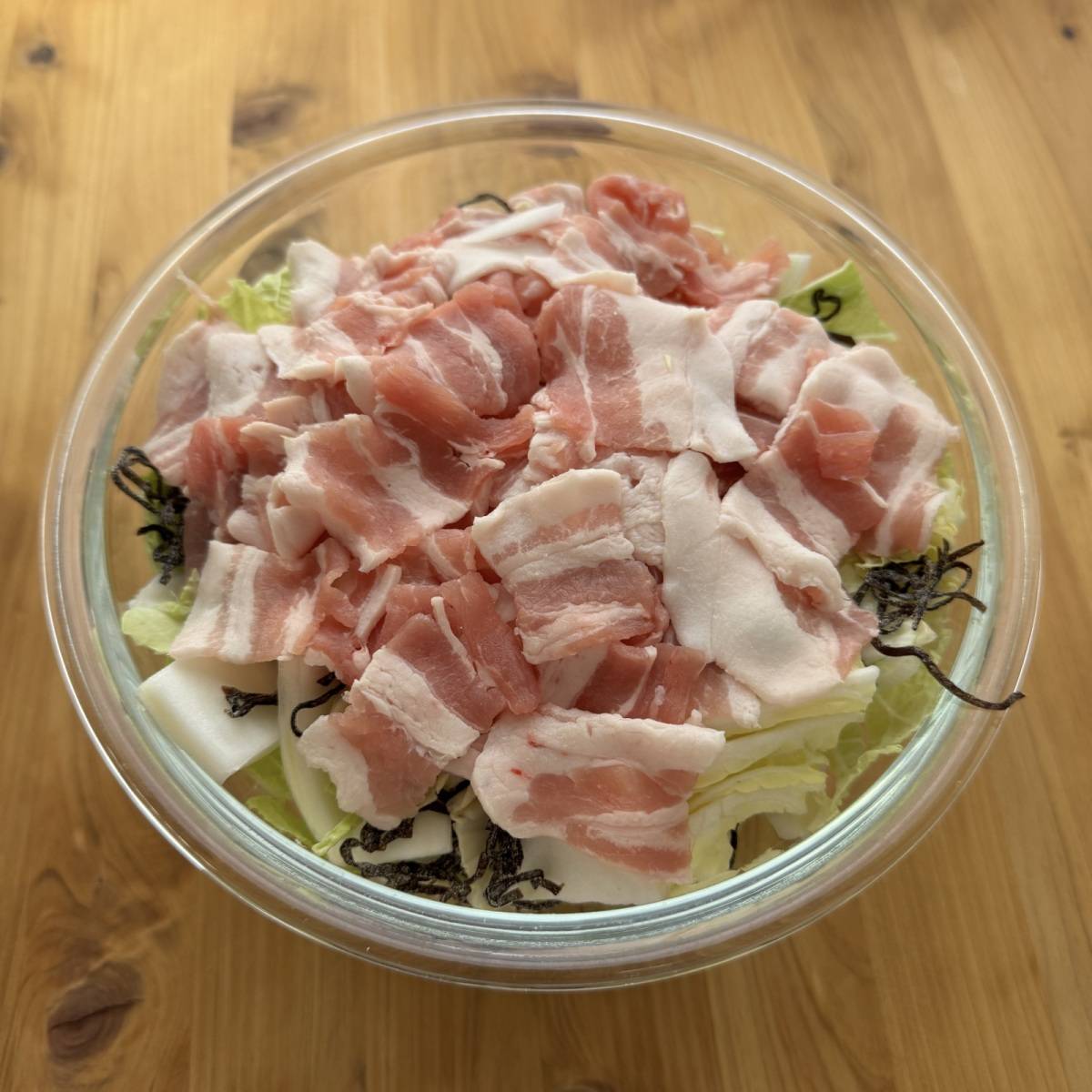 くらこん公式の「レンジで簡単！塩こんぶで豚バラ白菜」のレシピ