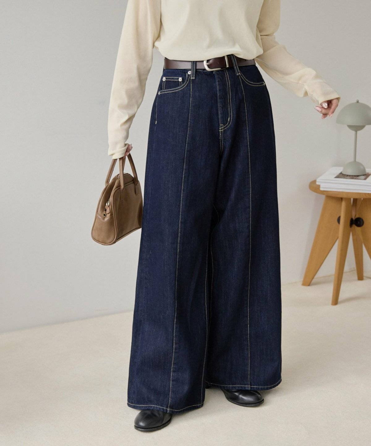 デニムパンツコーデ