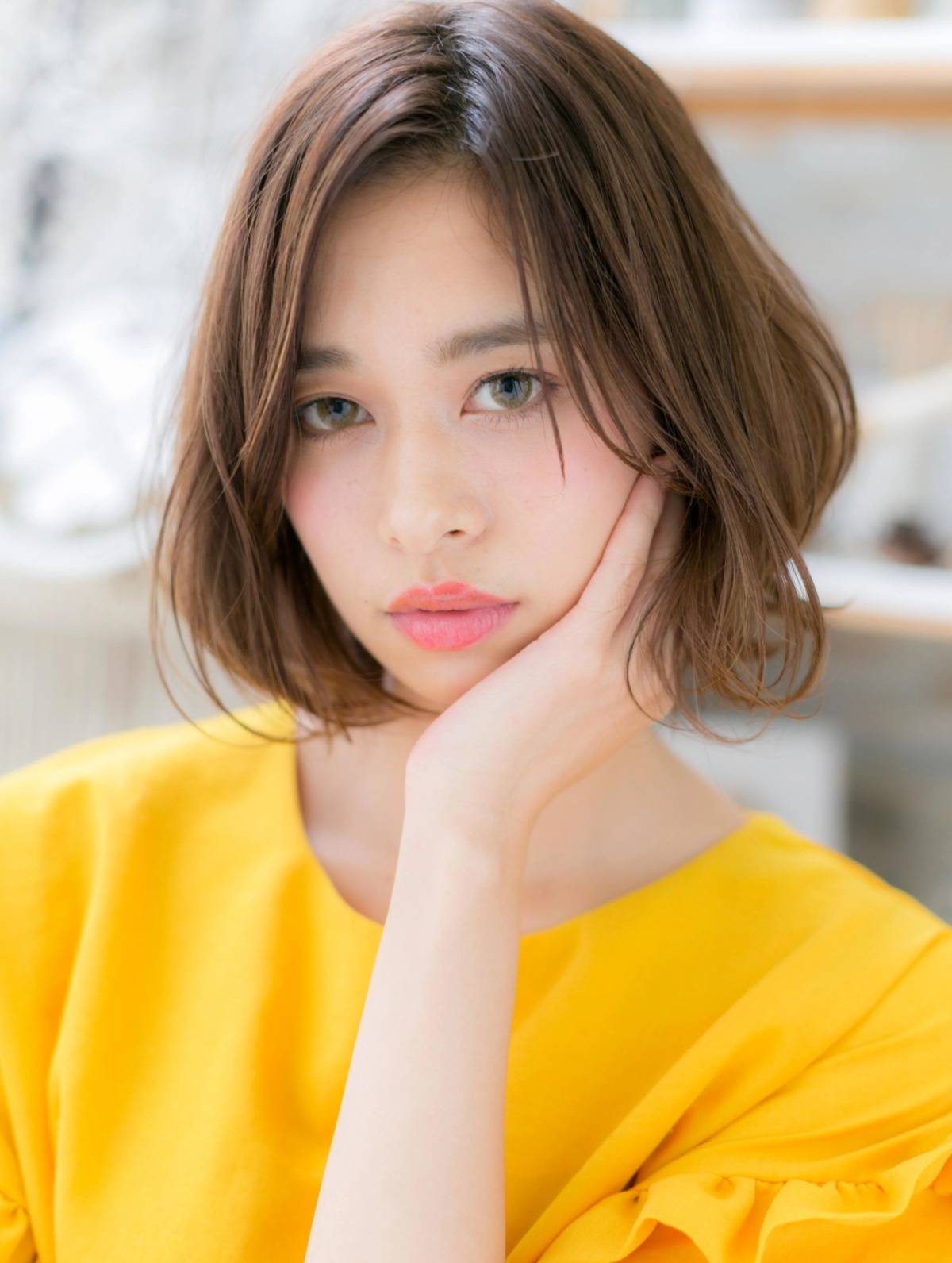 ひし形シルエットの抜け感ボブ