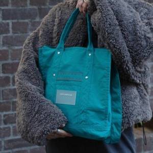 ナチュラル派の一軍バッグに♪たっぷり入って肩もラク「Beyond The Vines」のトート