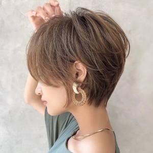  レイヤーくびれショート 