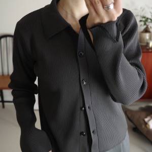 レイヤード上手になれる♪季節の変わり目にあると心強い「セレクトモカ」ポロ襟カーデ