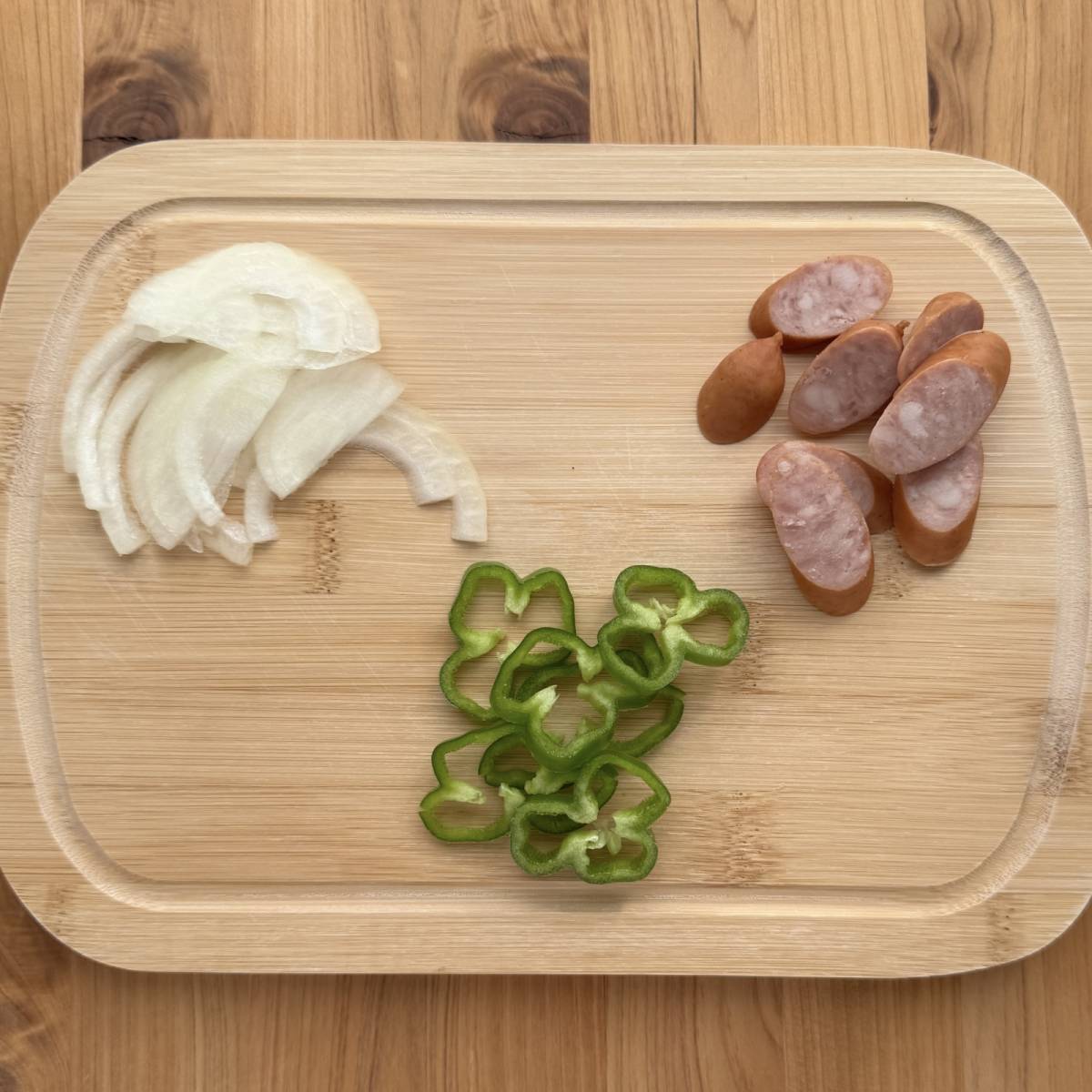 パスコ公式の「チーズたっぷりピザトースト」のレシピ