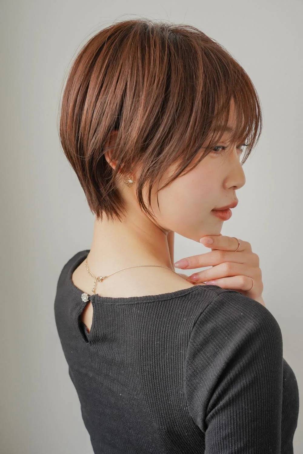 大人くびれショート