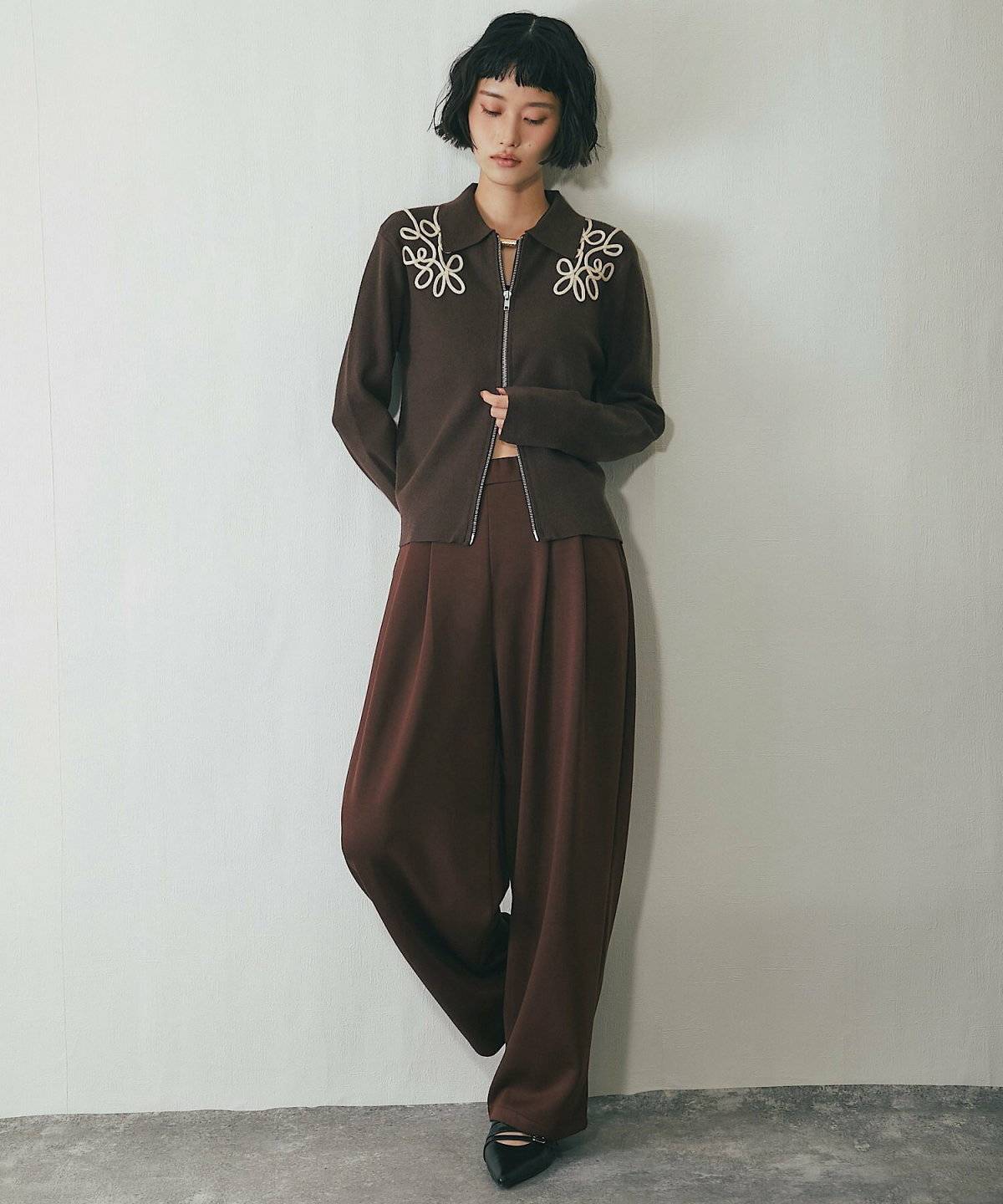 カーブパンツコーデ