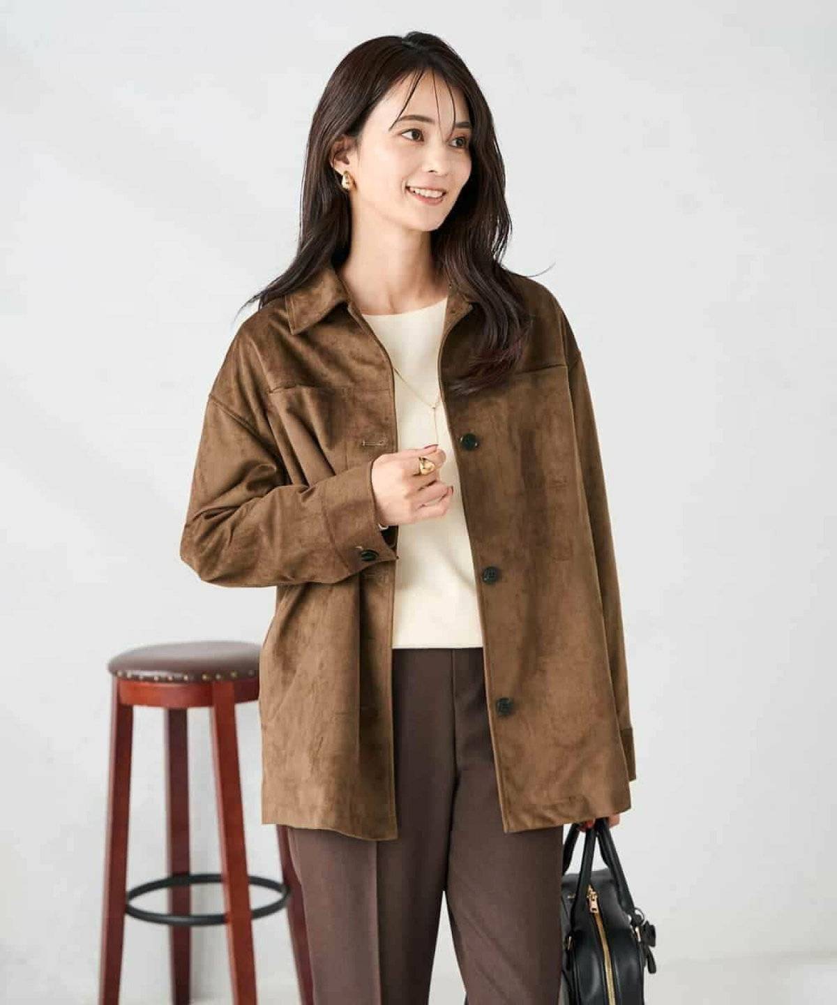 ライダースを着た女性