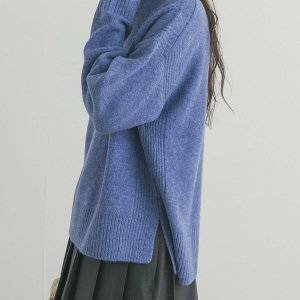 縦長効果を狙え！ぽっちゃりさん必見の「プリーツスカート」コーデ5選