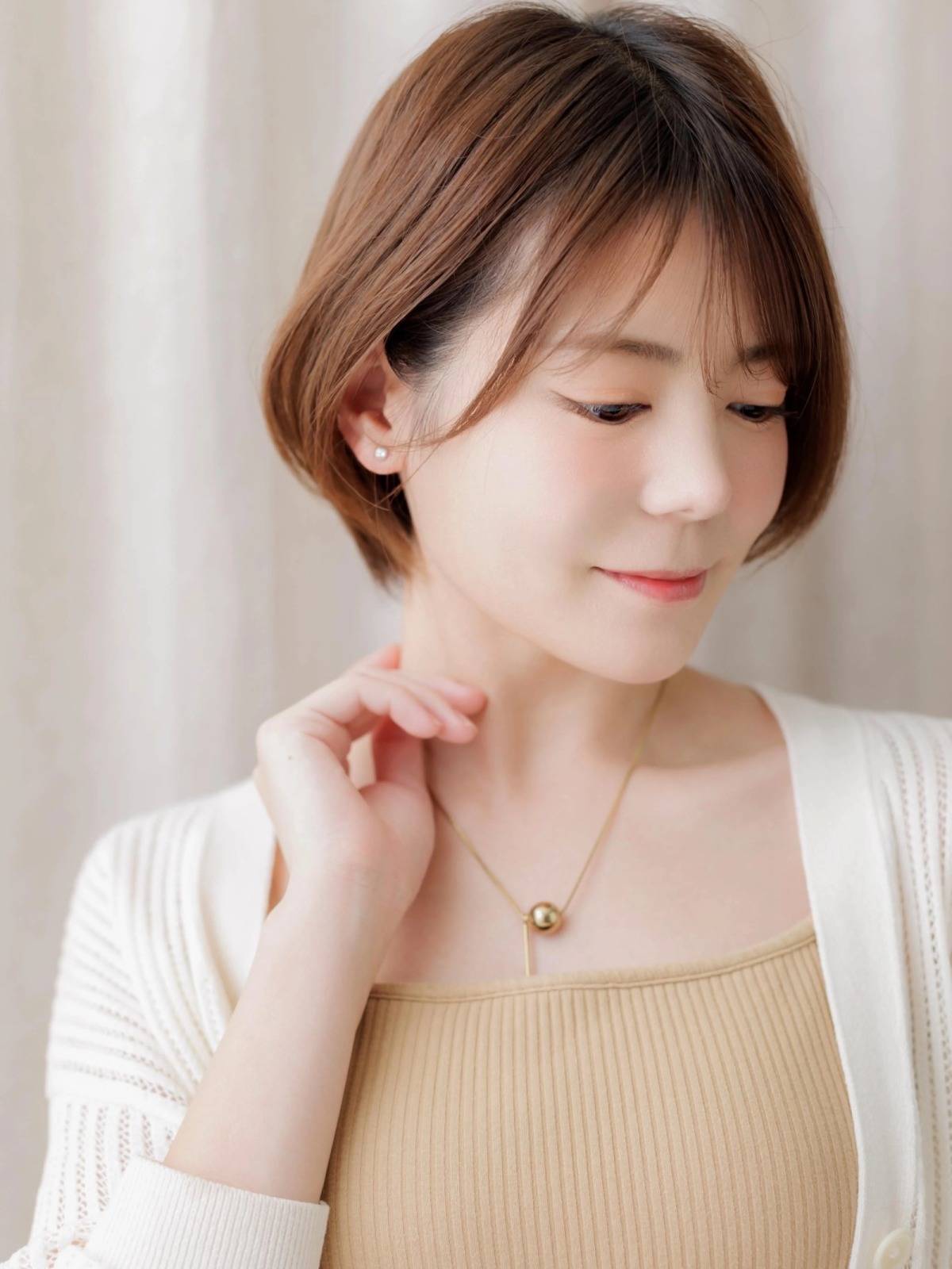 暖色カラーのひし形ショート